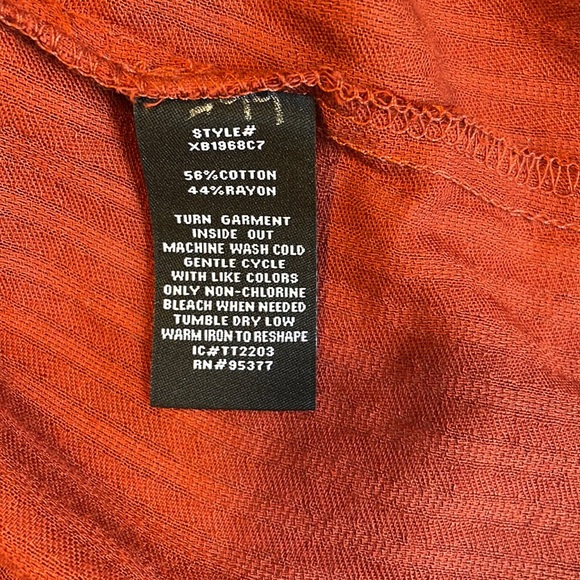 NWT Sanctuary 3/4 Sleeve Tie Front Detail Ruched Button Front Top. - Picture 7 of 7